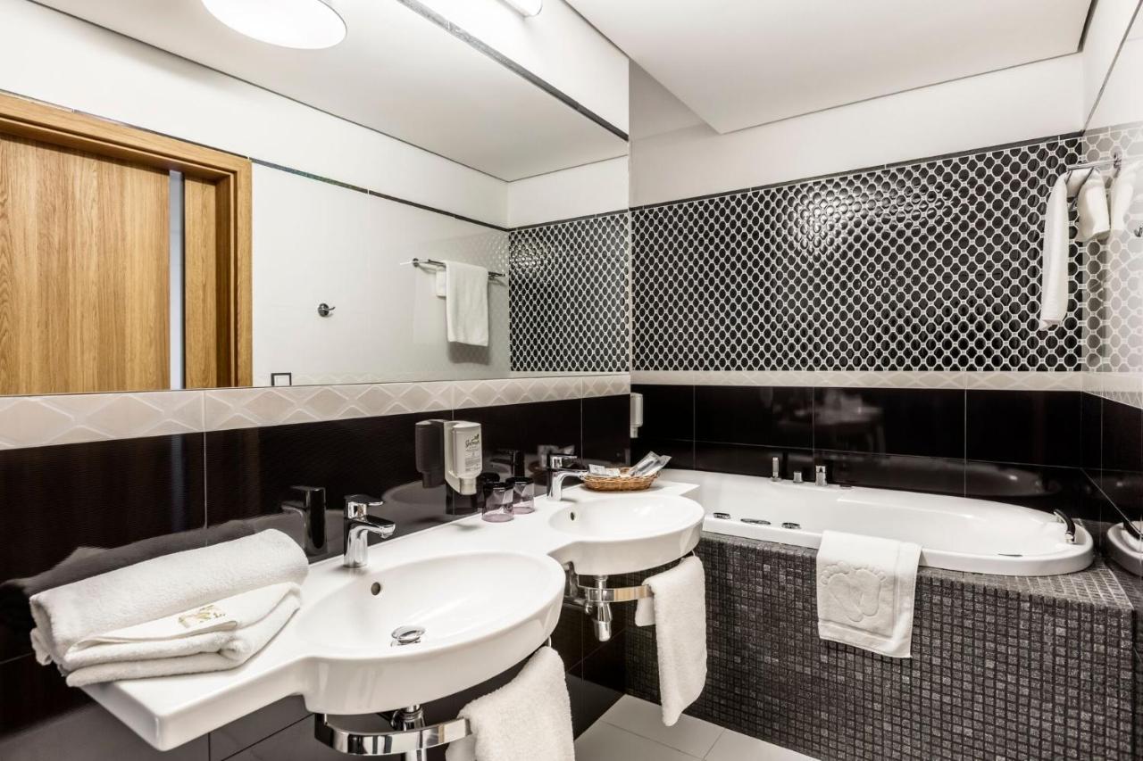 Mercure Wiazowna Brant 외부 사진